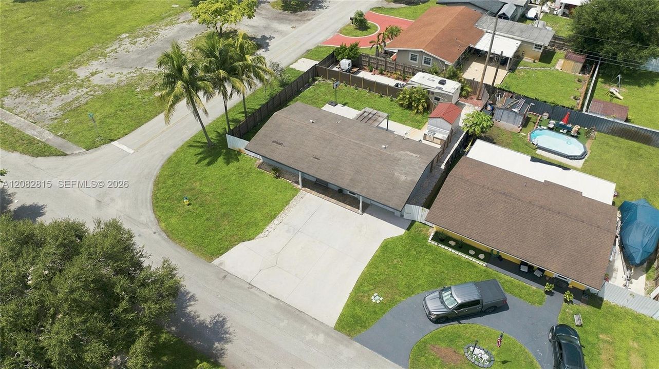 En Venta: $520,000 (3 camas, 2 baños, 897 Pies cuadrados)