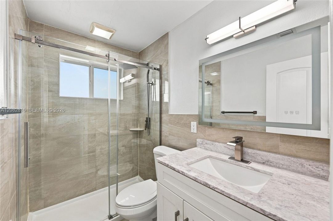 En Venta: $520,000 (3 camas, 2 baños, 897 Pies cuadrados)