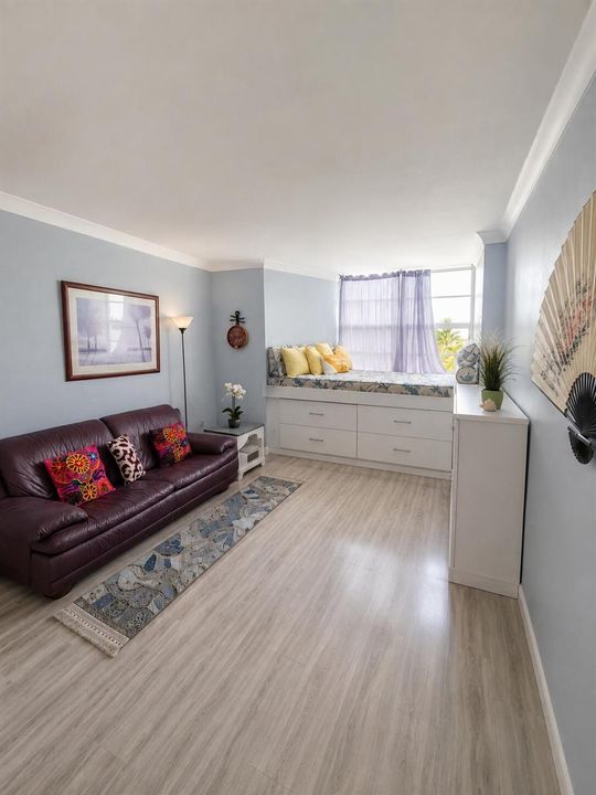 Den -Bedroom 2