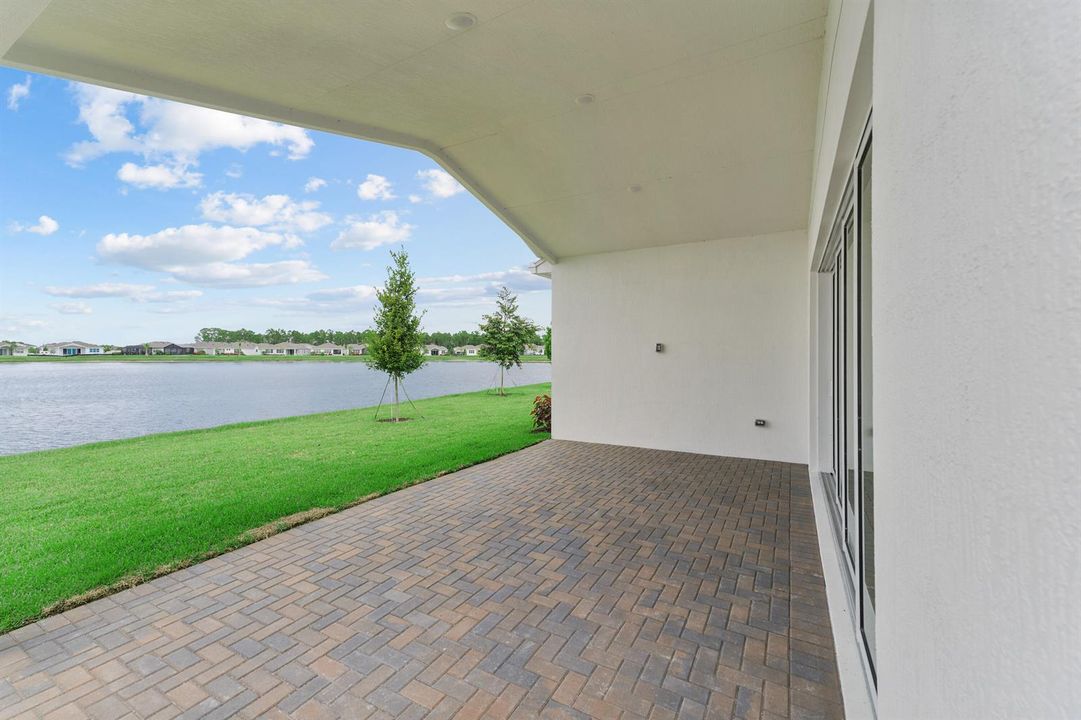 Covered Patio with Vaulted Ceilings