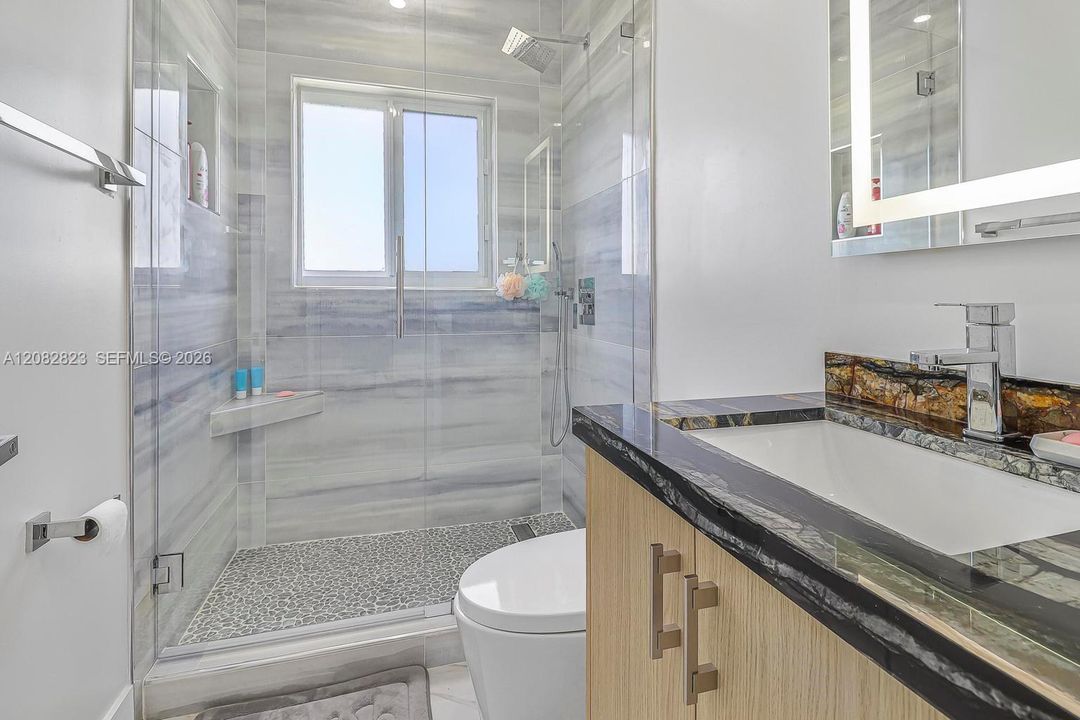 For Sale: $1,750,000 (3 beds, 2 baths, 2323 Square Feet)