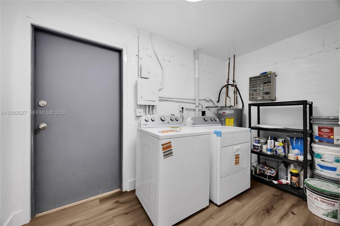 For Rent: $7,900 (3 beds, 2 baths, 2337 Square Feet)