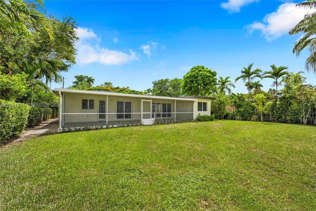 For Rent: $7,900 (3 beds, 2 baths, 2337 Square Feet)