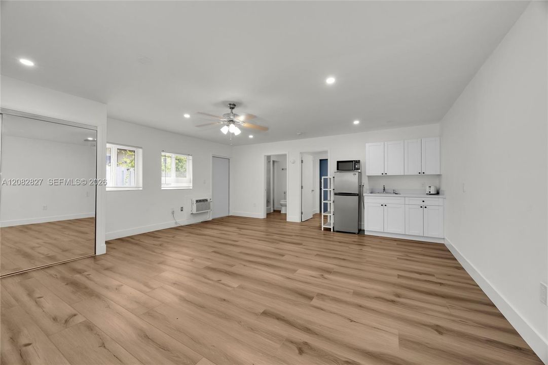For Rent: $7,900 (3 beds, 2 baths, 2337 Square Feet)