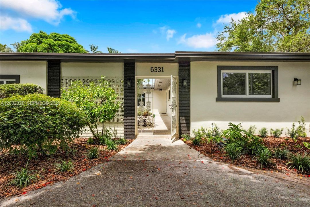 For Rent: $7,900 (3 beds, 2 baths, 2337 Square Feet)