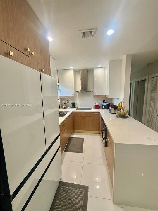For Sale: $589,000 (3 beds, 1 baths, 950 Square Feet)