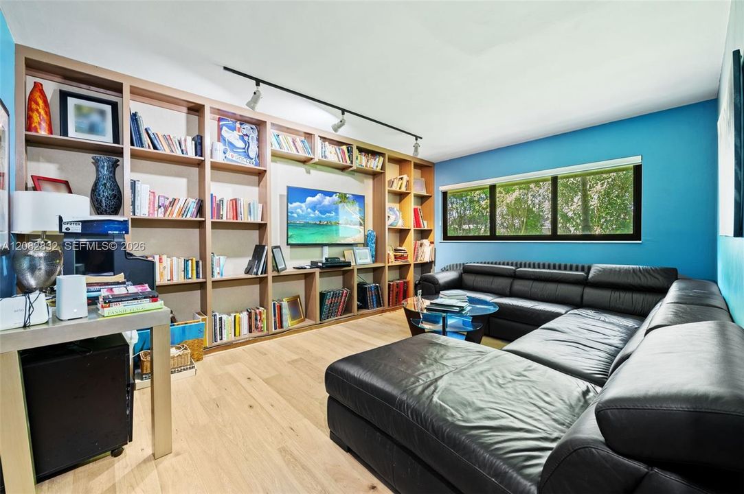 На продажу: $1,990,000 (5 спален, 4 ванн, 3641 Квадратных фут)