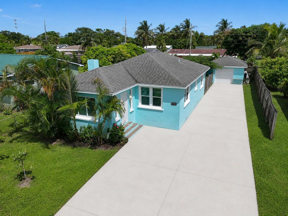 411 Evergreen Drive