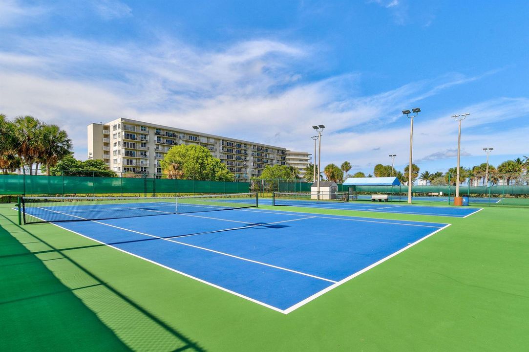 Public Tennis Courts