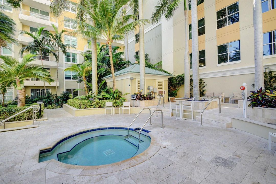 73-web-or-mls-700 East Boynton (18)