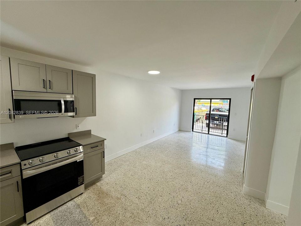 En Renta: $2,495 (2 camas, 1 baños, 800 Pies cuadrados)