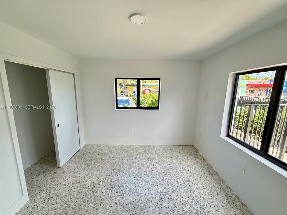 En Renta: $2,495 (2 camas, 1 baños, 800 Pies cuadrados)