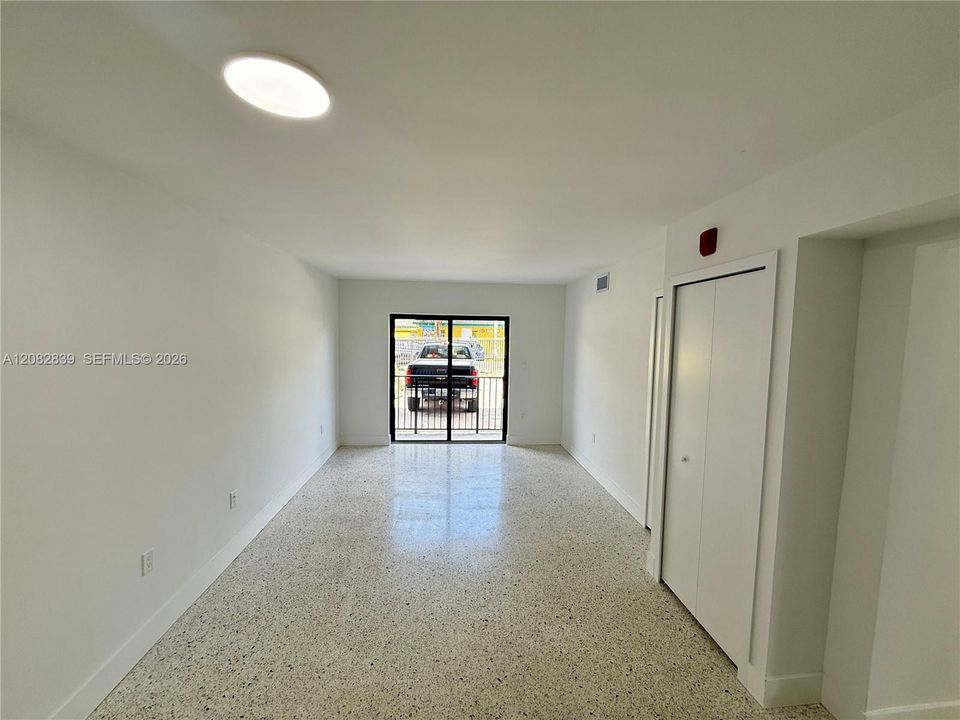 En Renta: $2,495 (2 camas, 1 baños, 800 Pies cuadrados)