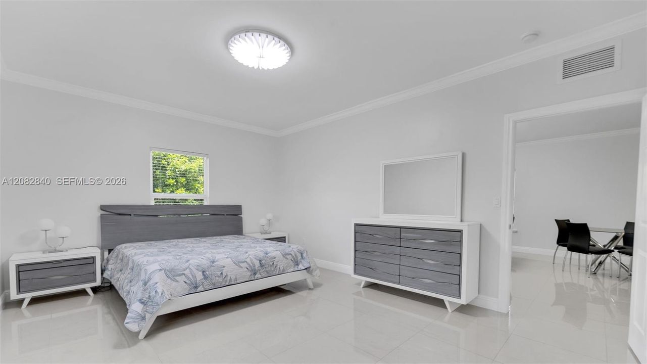 En Renta: $4,500 (3 camas, 2 baños, 1890 Pies cuadrados)