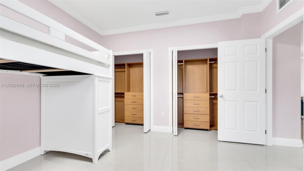 En Renta: $4,500 (3 camas, 2 baños, 1890 Pies cuadrados)