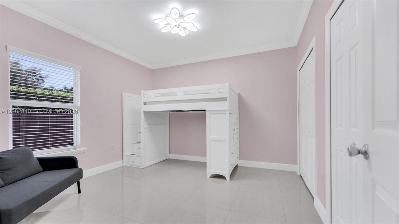 En Renta: $4,500 (3 camas, 2 baños, 1890 Pies cuadrados)
