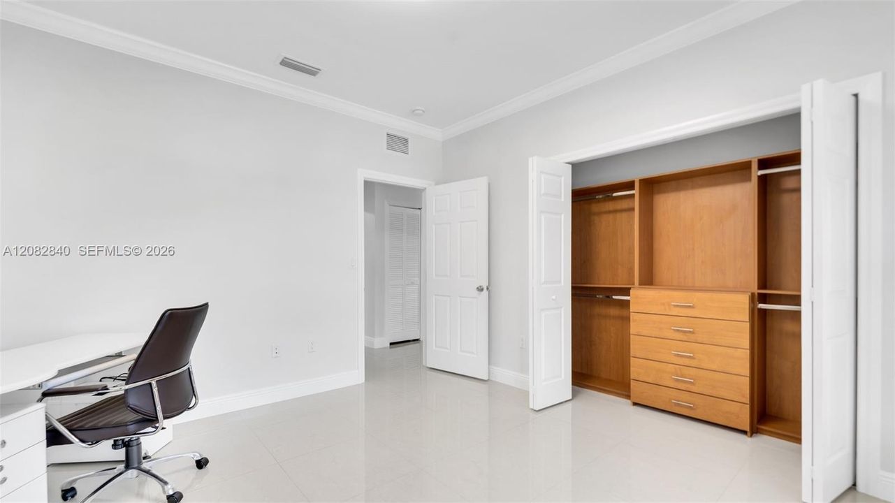 En Renta: $4,500 (3 camas, 2 baños, 1890 Pies cuadrados)