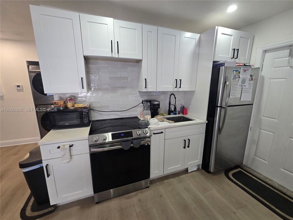 В аренду: $2,600 (2 спален, 1 ванн, 1100 Квадратных фут)
