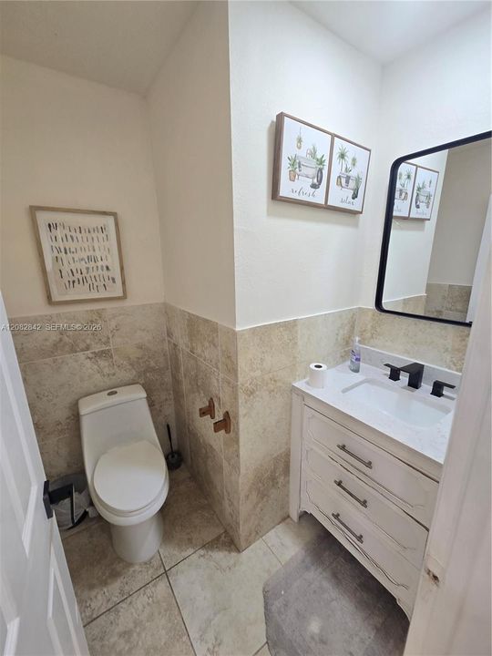В аренду: $2,600 (2 спален, 1 ванн, 1100 Квадратных фут)