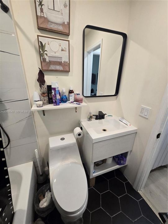 В аренду: $2,600 (2 спален, 1 ванн, 1100 Квадратных фут)