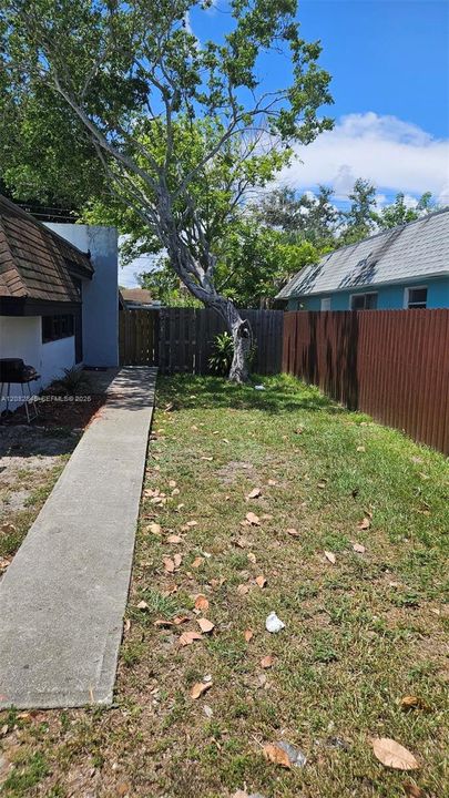 En Renta: $1,725 (2 camas, 1 baños, 800 Pies cuadrados)