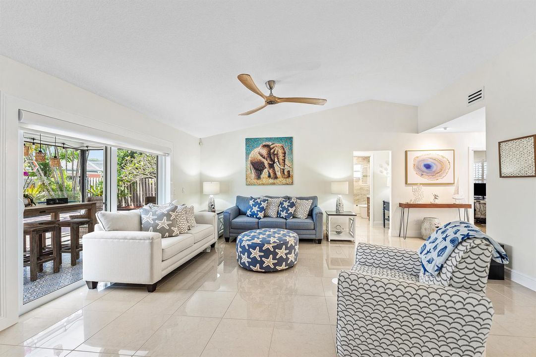 007-140ArrowheadCircle-Jupiter-FL-33458-