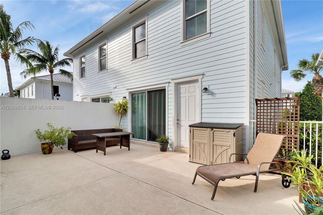 For Rent: $4,200 (3 beds, 2 baths, 1890 Square Feet)