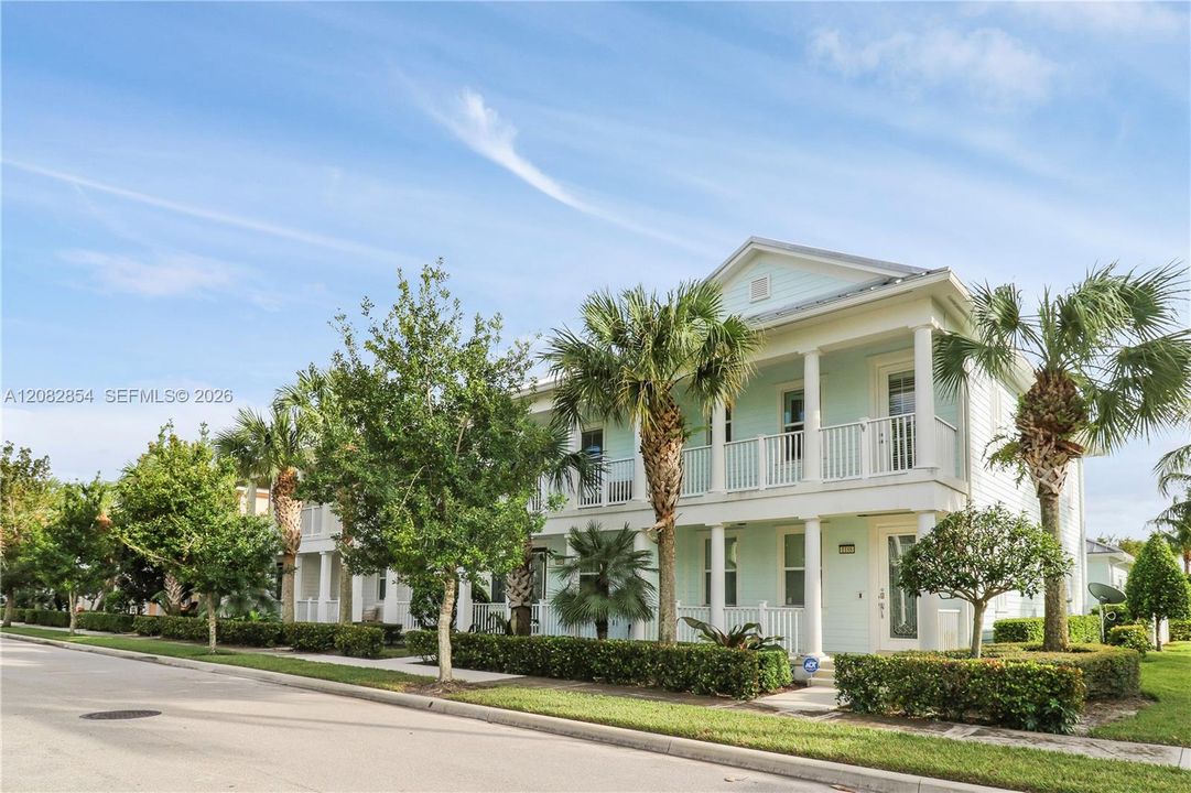 For Rent: $4,200 (3 beds, 2 baths, 1890 Square Feet)
