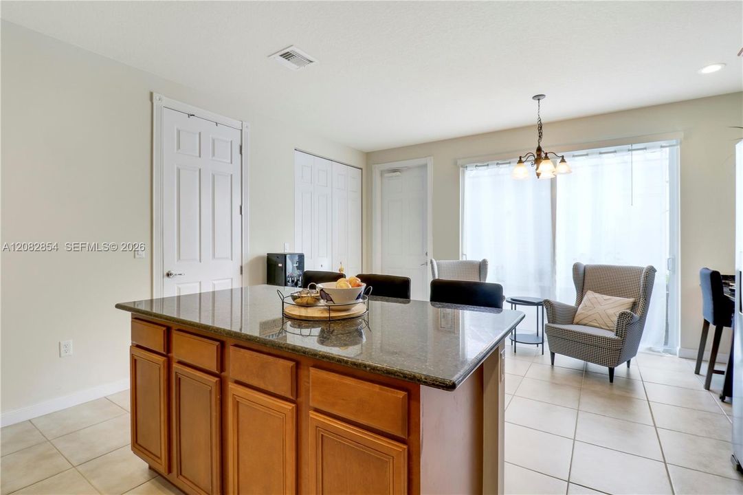For Rent: $4,200 (3 beds, 2 baths, 1890 Square Feet)