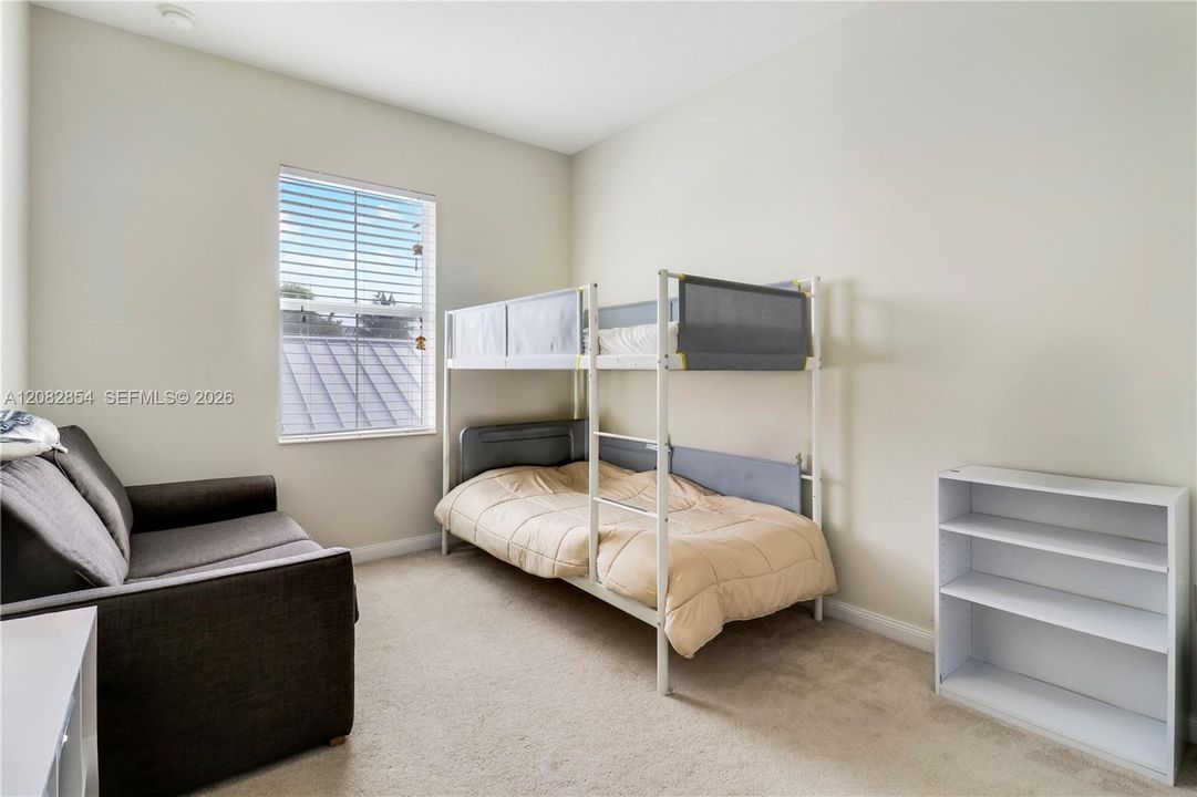 For Rent: $4,200 (3 beds, 2 baths, 1890 Square Feet)