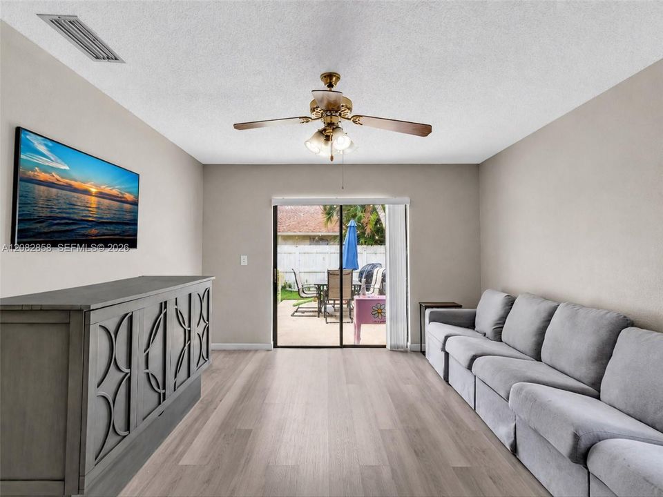 For Rent: $4,700 (3 beds, 2 baths, 1900 Square Feet)