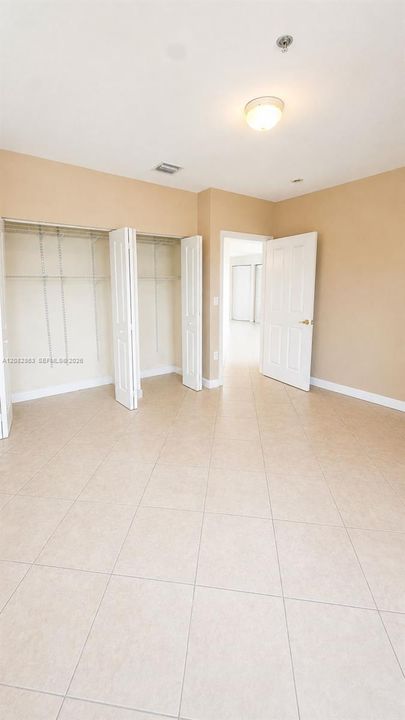 For Rent: $2,300 (1 beds, 1 baths, 763 Square Feet)
