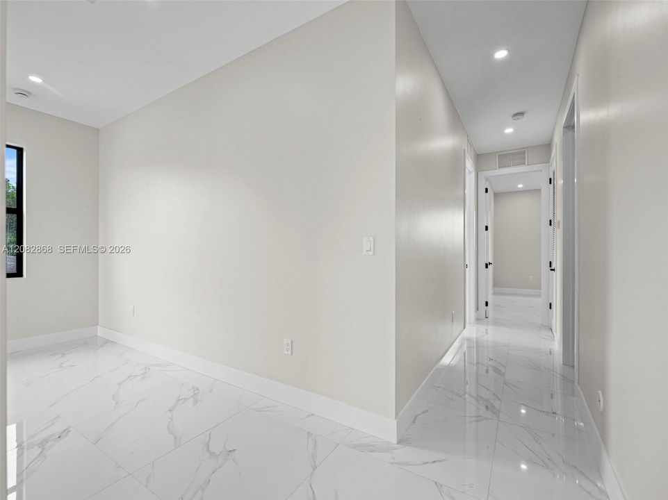For Rent: $5,500 (3 beds, 3 baths, 2124 Square Feet)