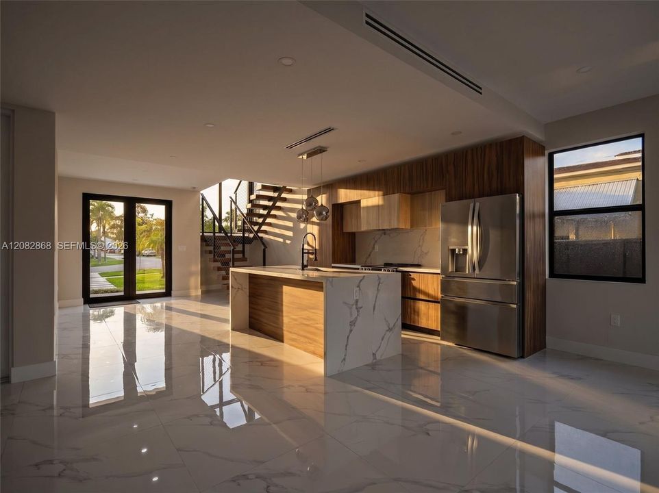 For Rent: $5,500 (3 beds, 3 baths, 2124 Square Feet)