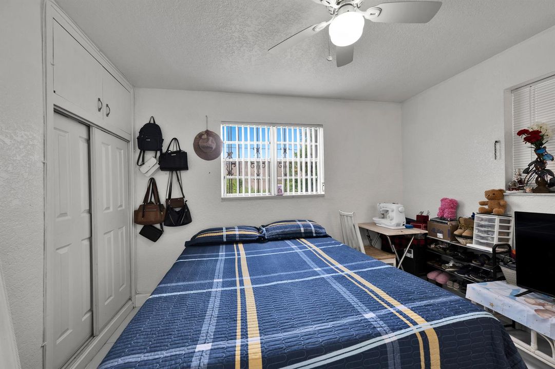 406 SW 15th Terrace 00029
