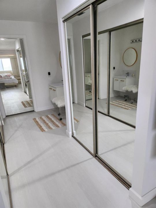 8934 Sunnywood Pl Boca hallway2