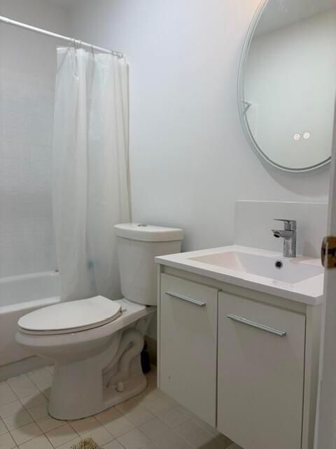 8934 Sunnywood Pl Boca 2nd bath