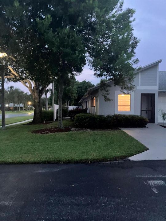 8934 Sunnywood Pl Boca front of home