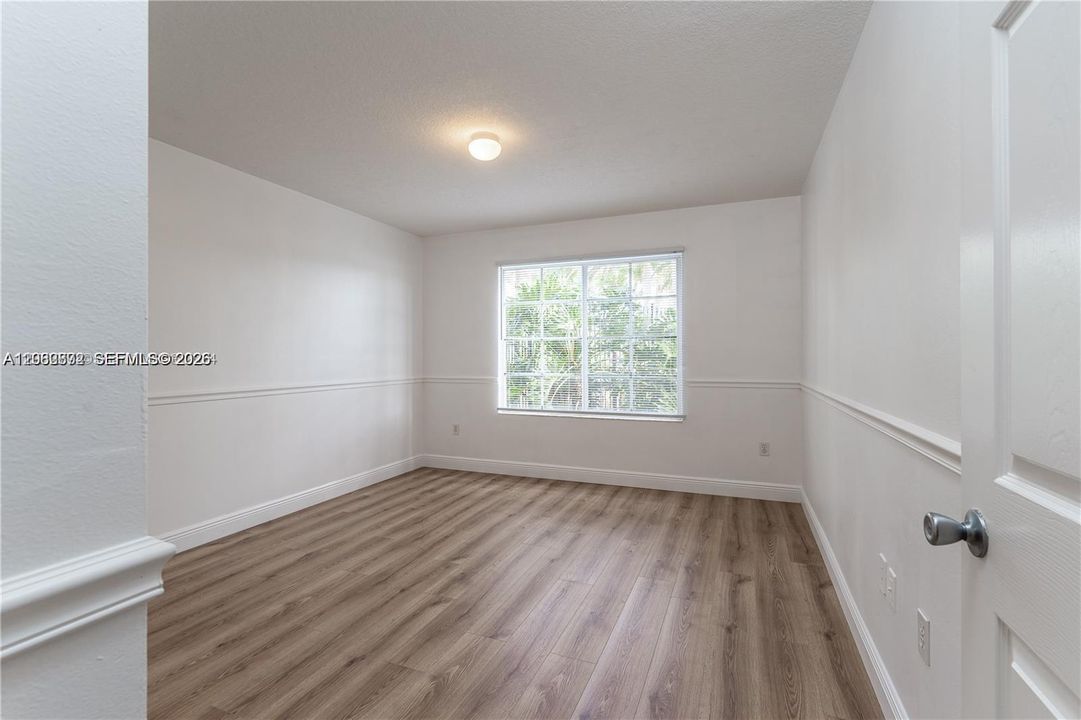 For Rent: $2,000 (2 beds, 2 baths, 1060 Square Feet)
