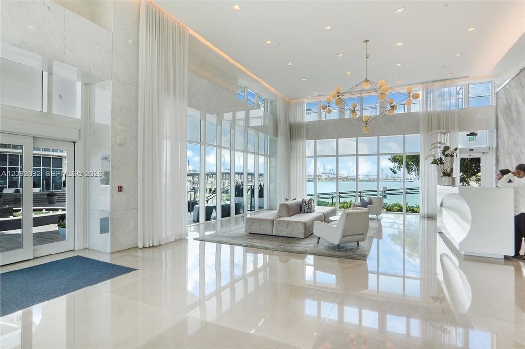 For Rent: $4,550 (1 beds, 1 baths, 779 Square Feet)