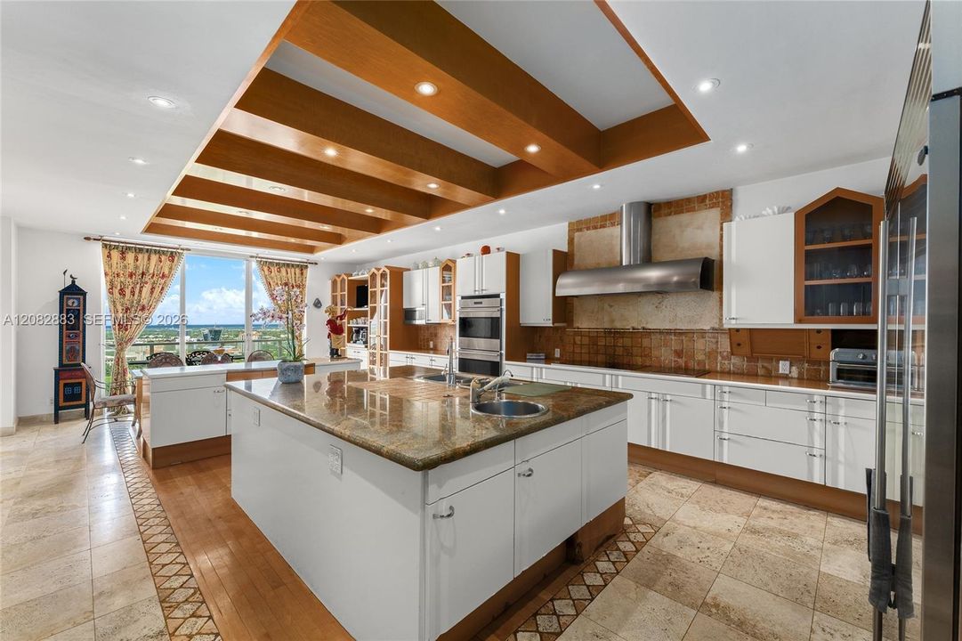 En Venta: $8,900,000 (6 camas, 5 baños, 7087 Pies cuadrados)