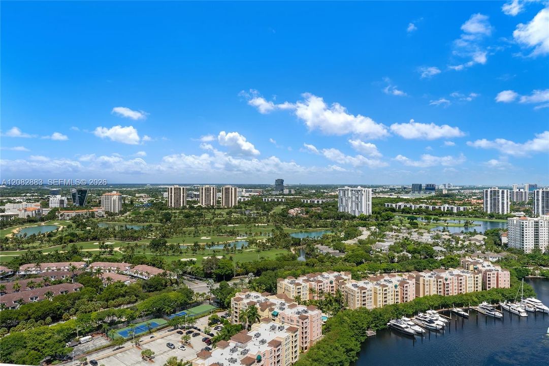 En Venta: $8,900,000 (6 camas, 5 baños, 7087 Pies cuadrados)