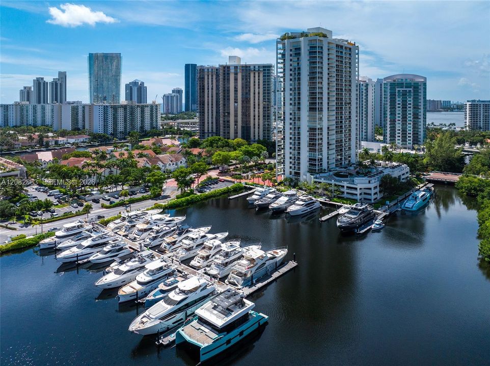 En Venta: $8,900,000 (6 camas, 5 baños, 7087 Pies cuadrados)