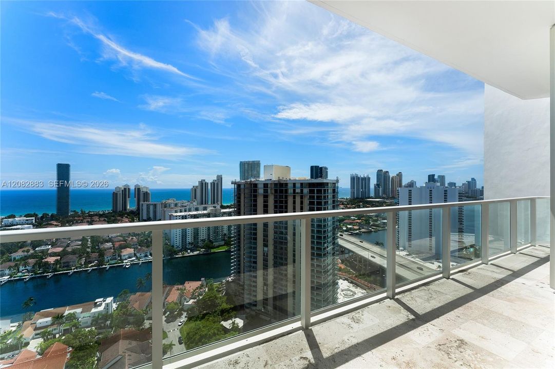 En Venta: $8,900,000 (6 camas, 5 baños, 7087 Pies cuadrados)