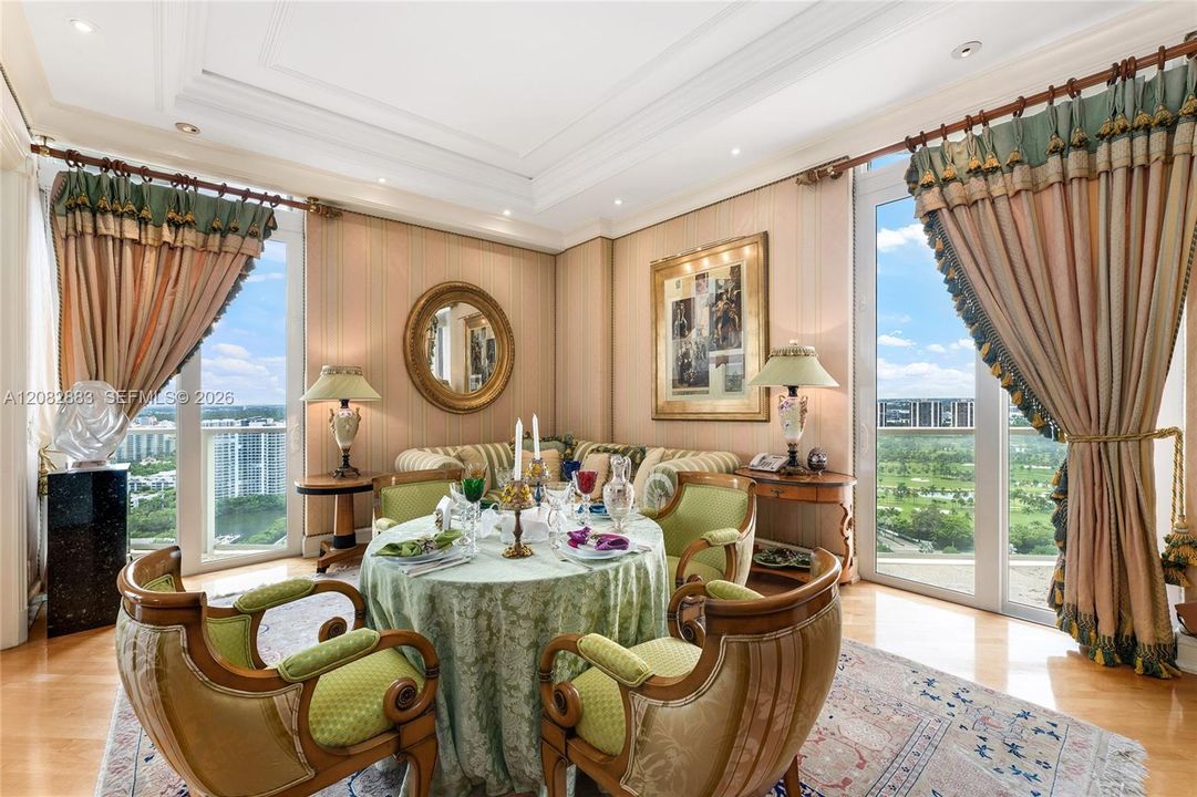 En Venta: $8,900,000 (6 camas, 5 baños, 7087 Pies cuadrados)