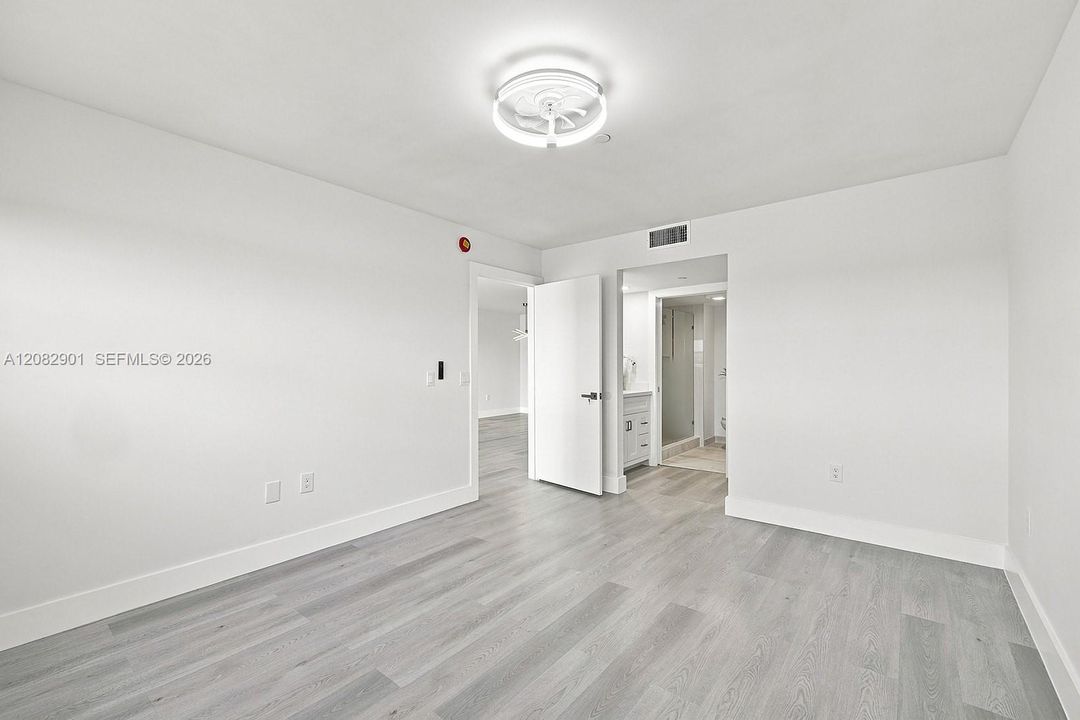 En Venta: $289,000 (2 camas, 2 baños, 1207 Pies cuadrados)