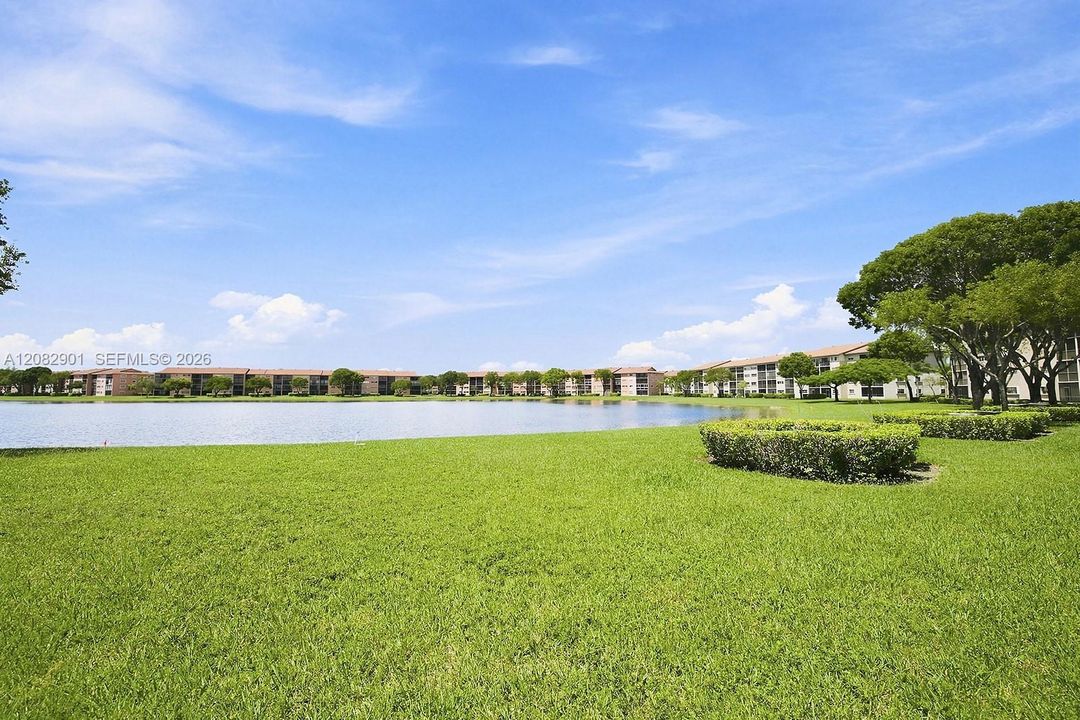 En Venta: $289,000 (2 camas, 2 baños, 1207 Pies cuadrados)