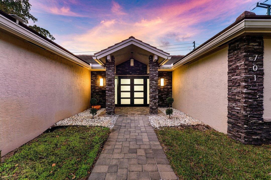 005-701BuoyRoad-NorthPalmBeach-FL-33408-