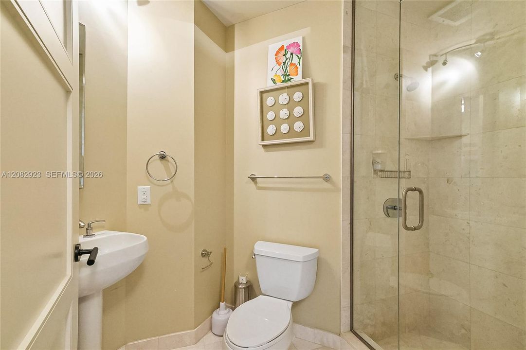 На продажу: $4,125,000 (3 спален, 4 ванн, 3480 Квадратных фут)