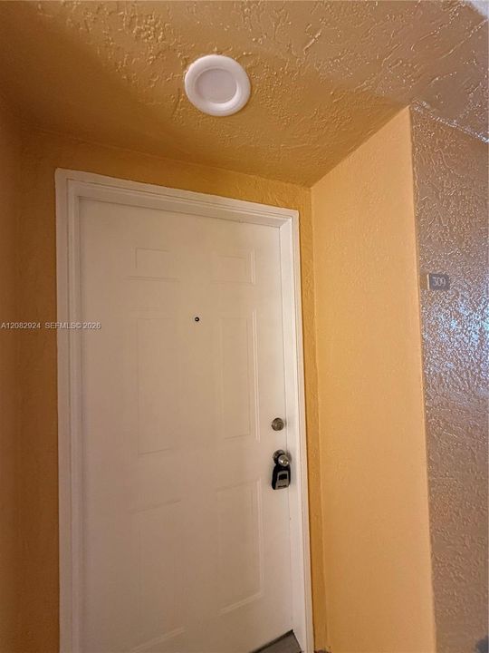 For Rent: $2,400 (2 beds, 2 baths, 1020 Square Feet)